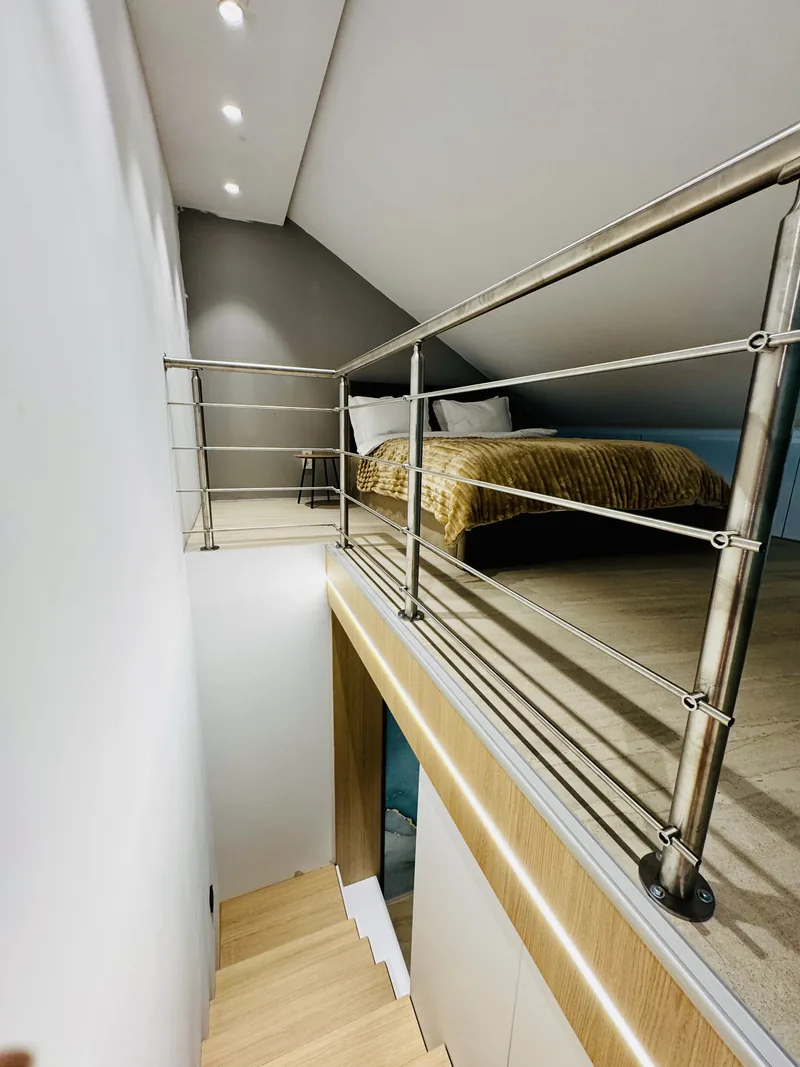 Second sleeping area on the mezzanine, with railing and staircase, Family Room MAPAMONT Văliug